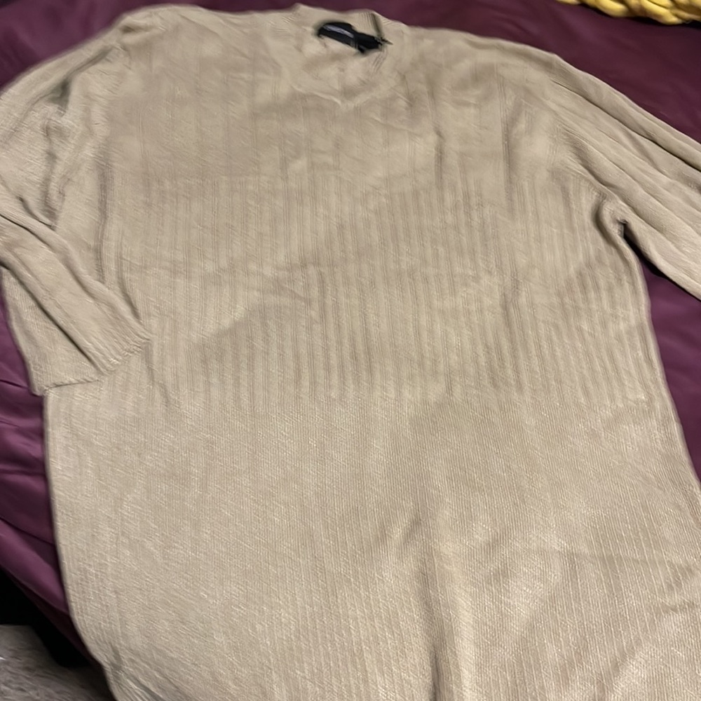 Sweater - Picture 2 of 6